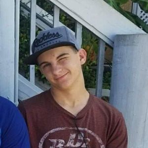 Meet your Posher, Elijah